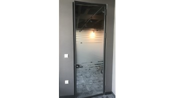 Alüminyum Kasalı Cam Kapı